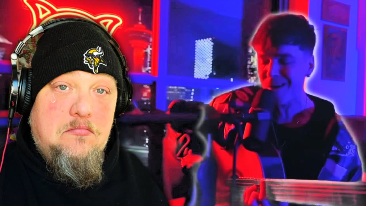 He gets you in the feels.. Reacting to REN - Fred Again Mashup