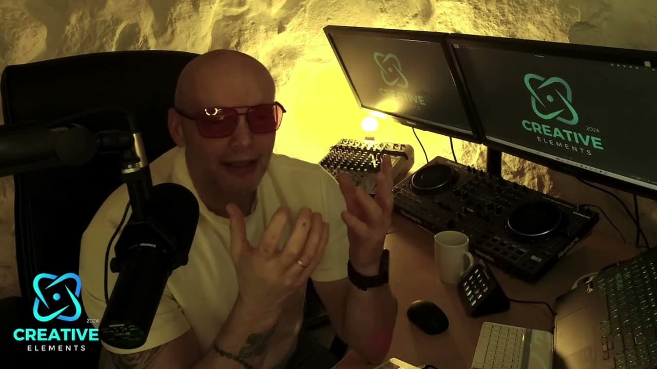 HI REN - LIVE VS STUDIO. Friday Morning coffee#renreaction #reaction #renegade #music #chitchat 