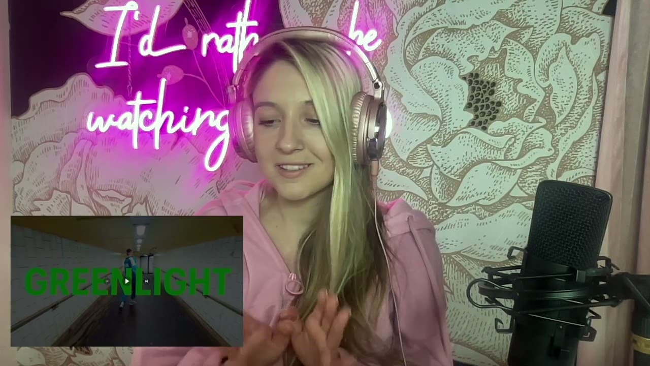 REN. -  LOSING IT - REACTION VIDEO!