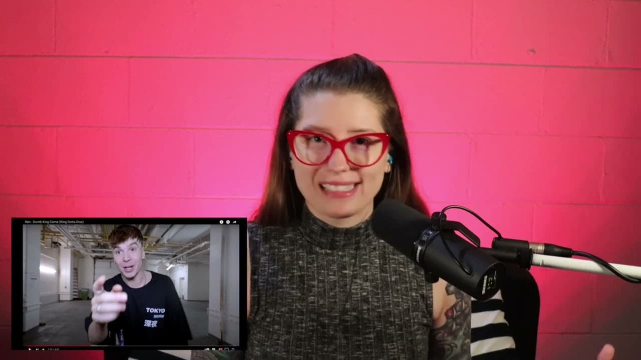 SINGER REACTS to “Dumb King Come” by REN