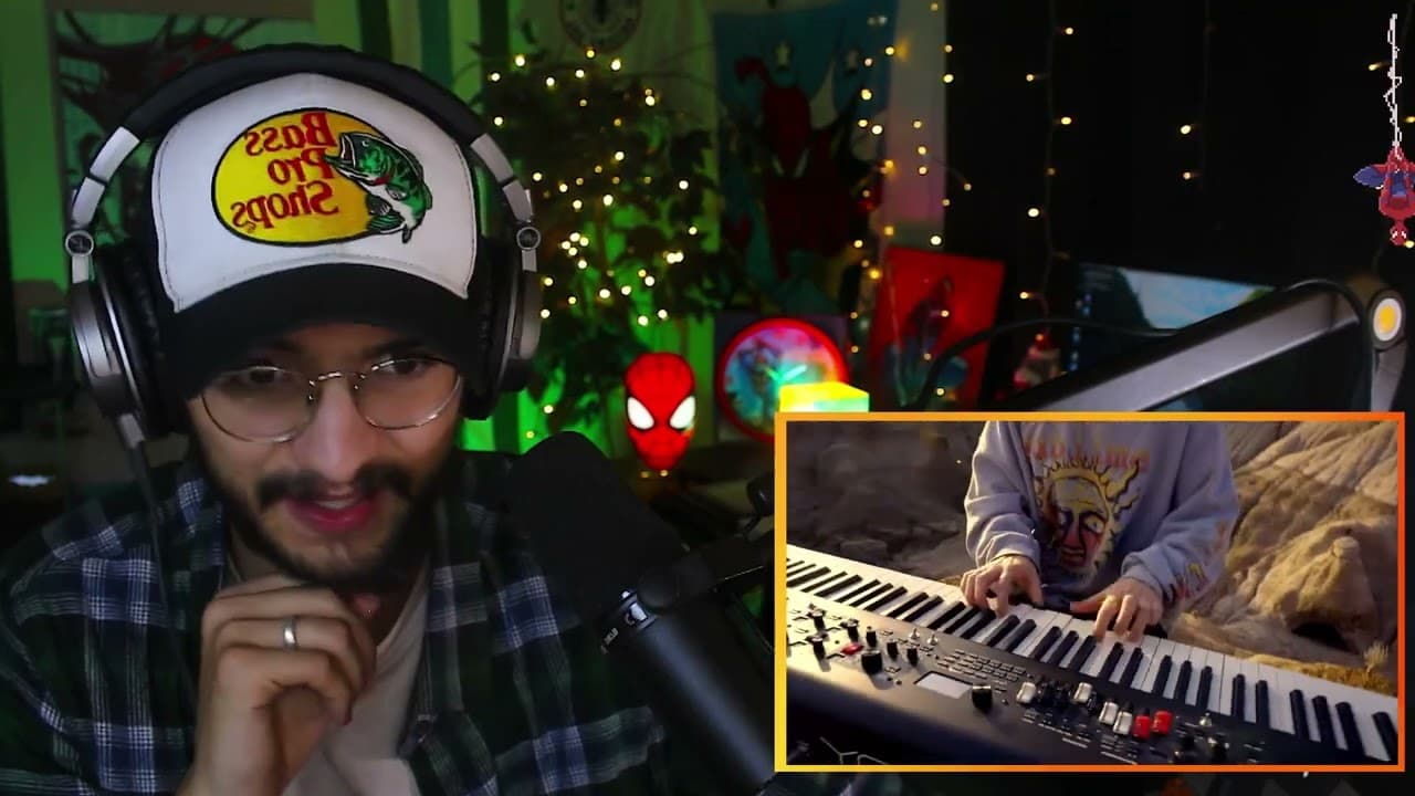 Musician REACTS to Ren - Mackay