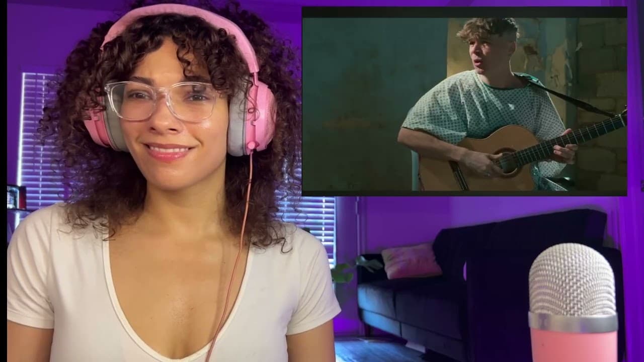 GIRL'S FIRST TIME HEARING "Hi Ren" - Ren