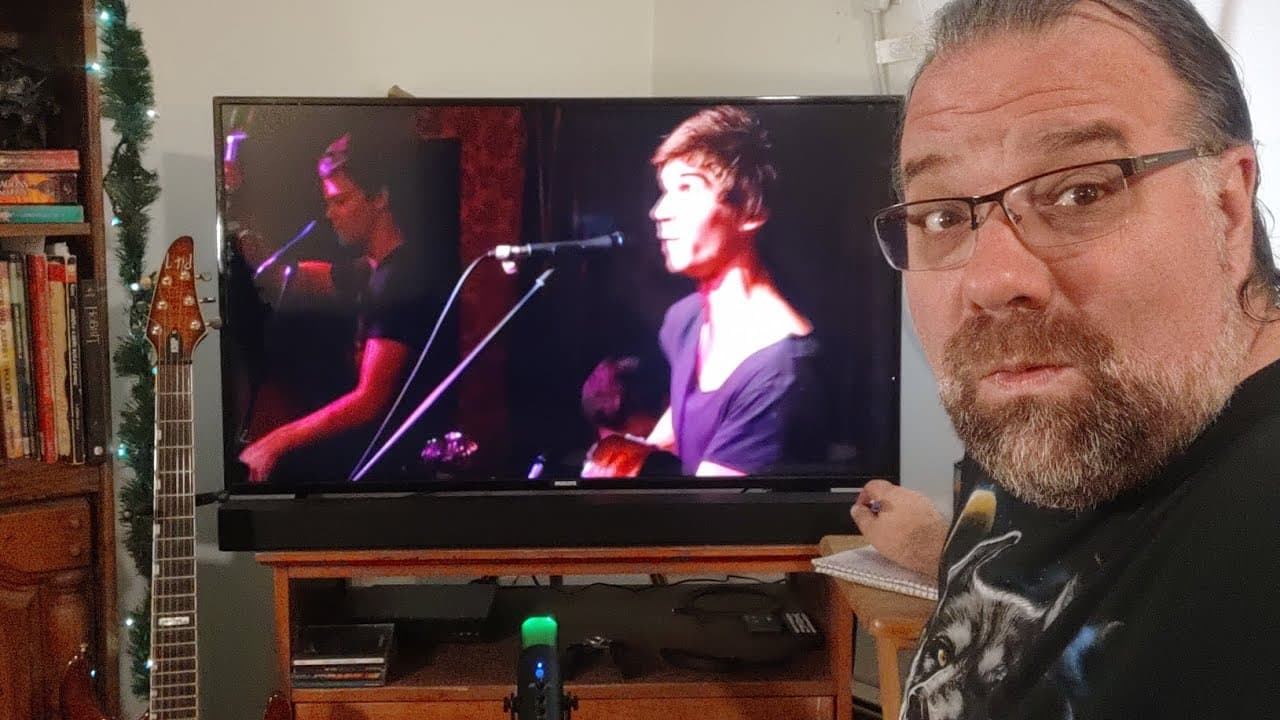 "Street Lights" by Ren (live performance reaction)