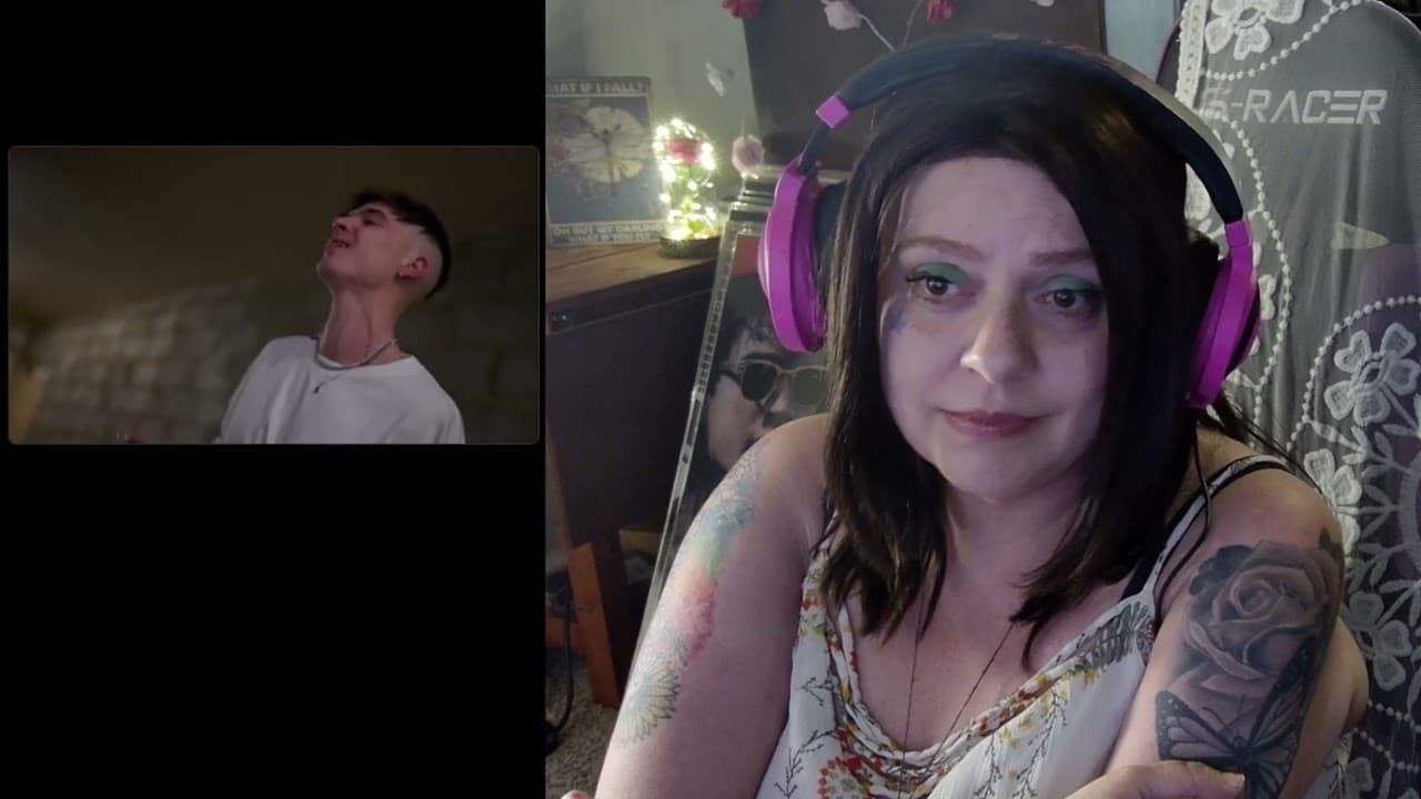 FIRST REACTION  TO Ren X Chinchilla - Chalk Outlines (live)